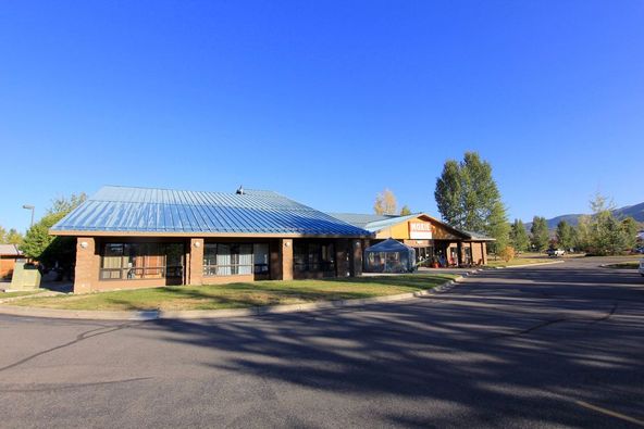 1855 Shield Dr, Steamboat Springs, CO 80487